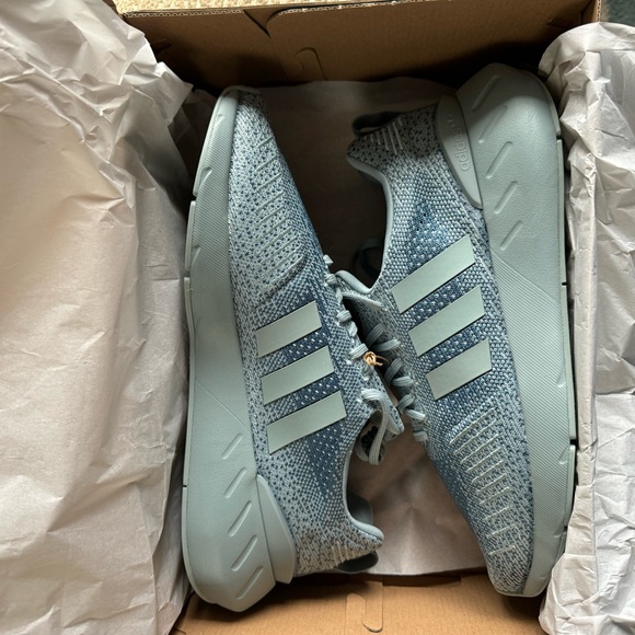 Adidas Swift run 22’s- BRAND NEW, in box. Size 9.5 - Picture 2 of 3